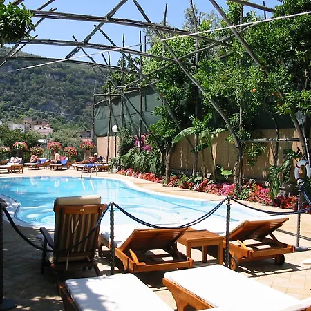 Villaggio 3*