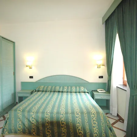 维拉焦佛得住宿酒店 3* 索伦托